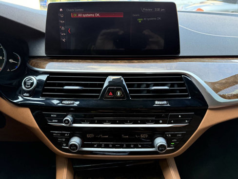 Used 2019 BMW 530i w/ Luxury Package image 23