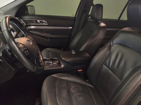 Used 2018 Ford Explorer Sport w/ Equipment Group 401A image 17