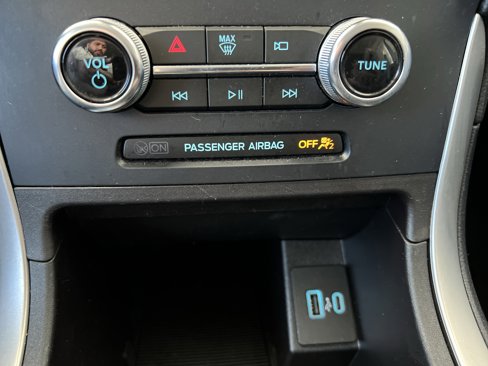 Used 2023 Ford Edge SEL w/ Sport Appearance Package image 21