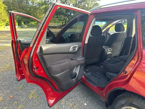 Used 2014 Nissan Pathfinder SV image 27