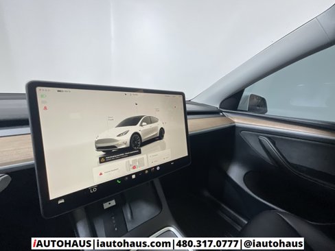 Used 2024 Tesla Model Y Long Range image 26