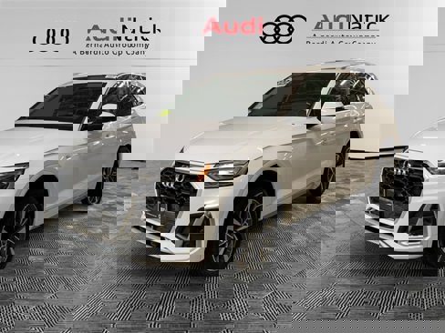 Certified 2022 Audi Q5 2.0T Premium w/ Convenience Package image 1