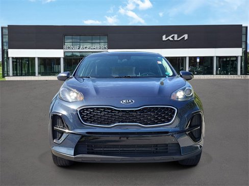Certified 2022 Kia Sportage LX image 2