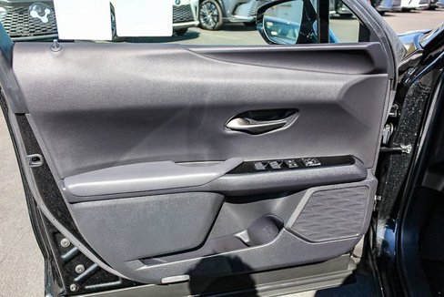 Used 2022 Lexus UX 250h image 25