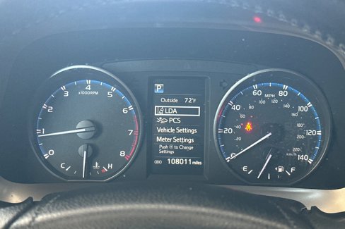 Used 2017 Toyota RAV4 XLE image 23