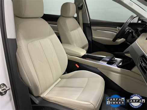 Used 2021 Audi e-tron Premium Plus w/ Premium Plus Package image 83