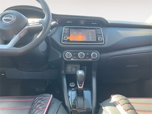 Used 2022 Nissan Kicks S image 11
