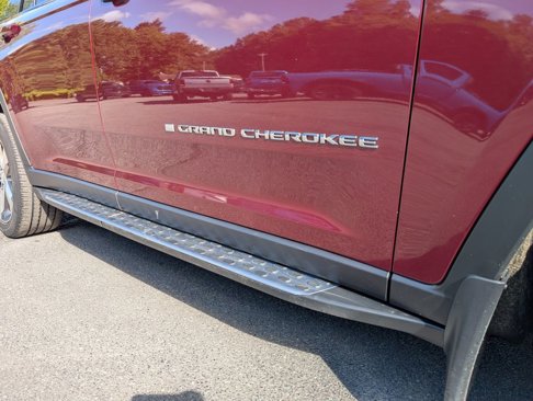 Used 2021 Jeep Grand Cherokee L Limited w/ MOPAR Finishing Package image 12