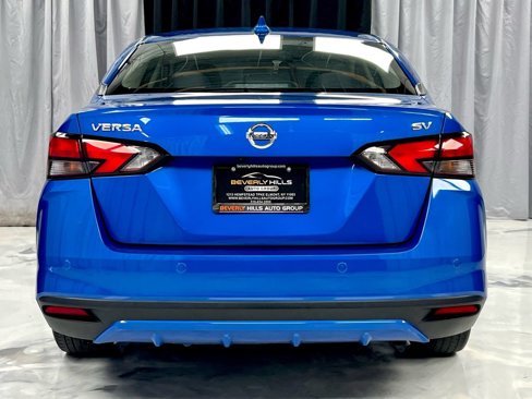 Used 2021 Nissan Versa SV image 7