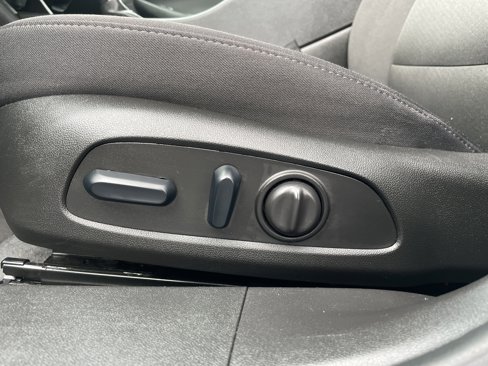 Used 2024 Chevrolet Malibu LT image 29