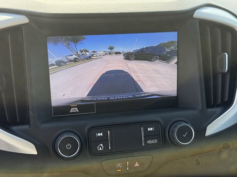 Used 2024 GMC Terrain SLT image 21