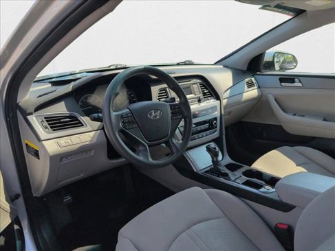 Used 2016 Hyundai Sonata SE image 10