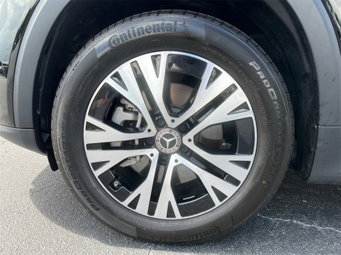 Certified 2024 Mercedes-Benz GLB 250 w/ Driver Assistance Package image 14