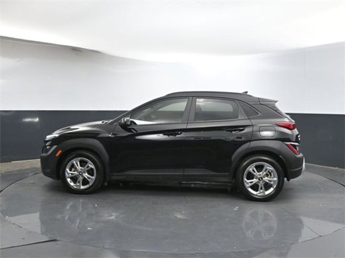Used 2023 Hyundai Kona SEL w/ Winter Weather Package image 4
