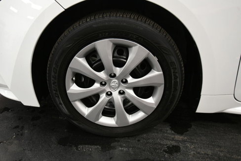 Used 2023 Toyota Corolla LE image 30