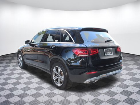 Used 2021 Mercedes-Benz GLC 300 image 3