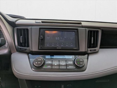 Used 2014 Toyota RAV4 XLE image 14