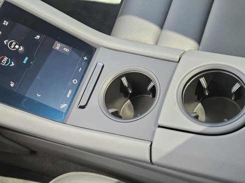 Certified 2022 Porsche Taycan image 20