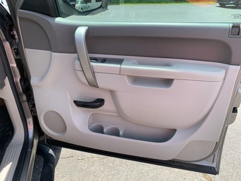 Used 2013 Chevrolet Silverado 1500 LT image 18