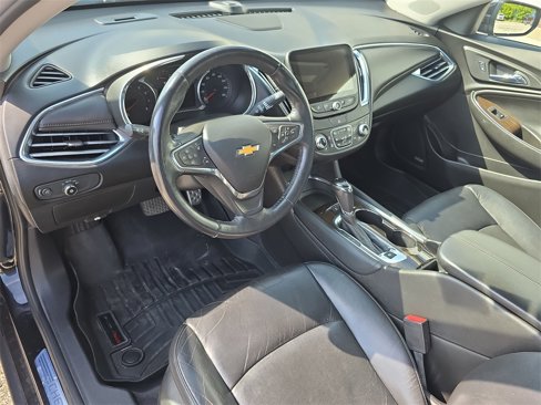 Certified 2017 Chevrolet Malibu Premier w/ Premier Sun and Wheel Package image 10
