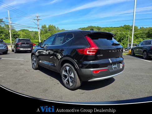 Used 2025 Volvo XC40 B5 Core w/ Protection Package Premier image 6