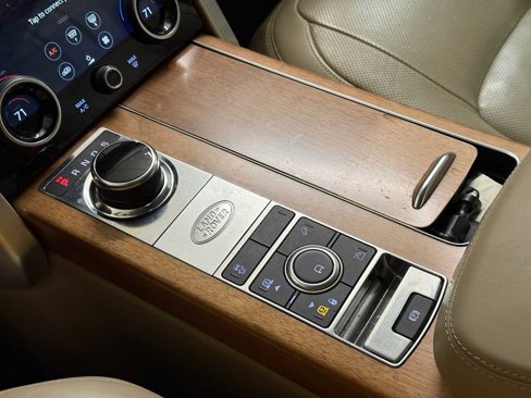 Used 2019 Land Rover Range Rover HSE image 29
