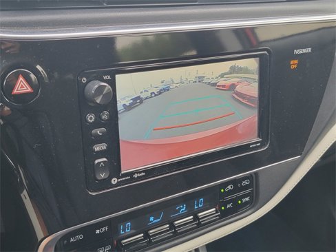 Used 2017 Toyota Corolla iM image 23