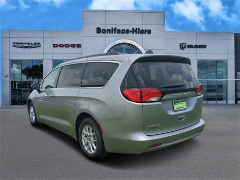 Used 2021 Chrysler Voyager Lxi image 6