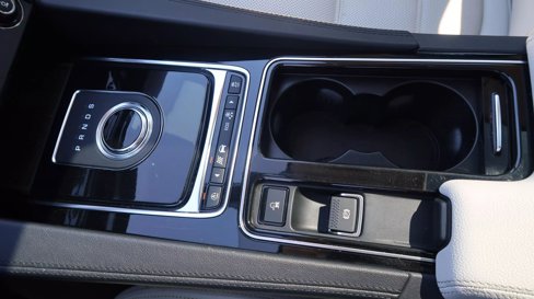 Used 2019 Jaguar F-PACE Prestige image 18