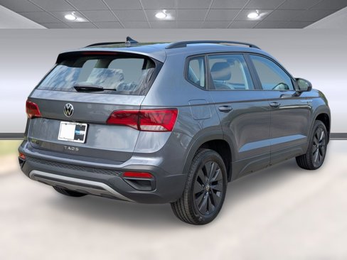 Used 2024 Volkswagen Taos S image 9