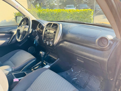 Used 2004 Toyota RAV4 2WD image 15