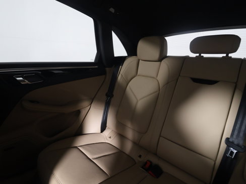 New 2025 Porsche Macan image 15