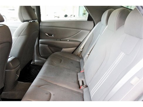 Used 2024 Hyundai Elantra SEL image 13
