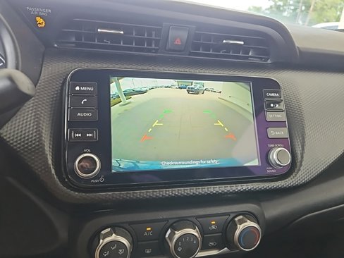 Used 2024 Nissan Kicks SV image 16