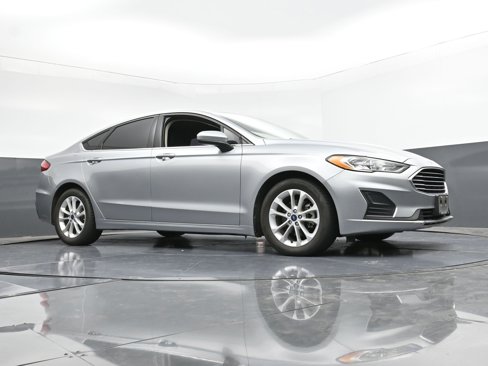 Used 2020 Ford Fusion SE image 20