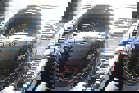 Used 2018 Ford Explorer XLT w/ Equipment Group 202A image 6