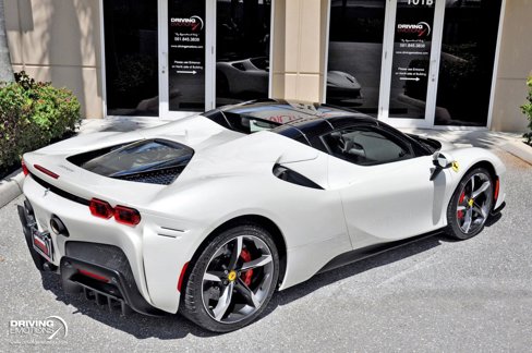 Used 2024 Ferrari SF90 Spider image 21