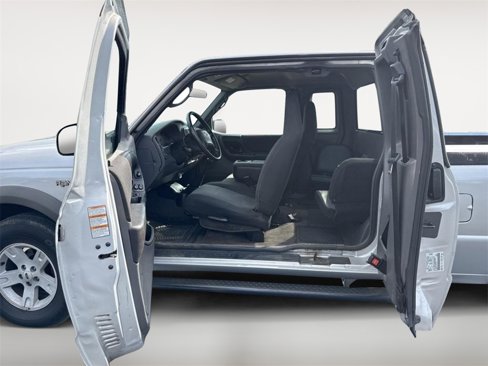 Used 2003 Ford Ranger XLT image 14