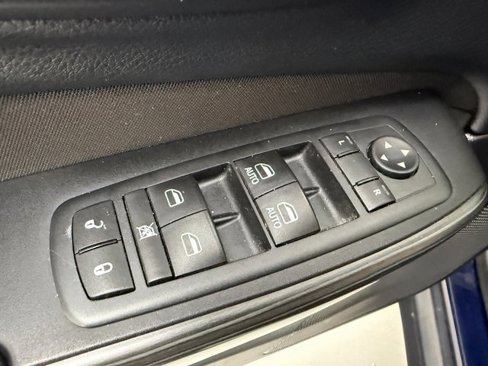 Used 2016 Jeep Cherokee Latitude image 28