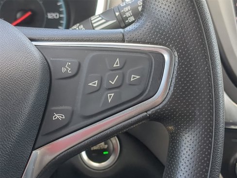 Used 2020 Chevrolet Equinox LS w/ LS Convenience Package image 18