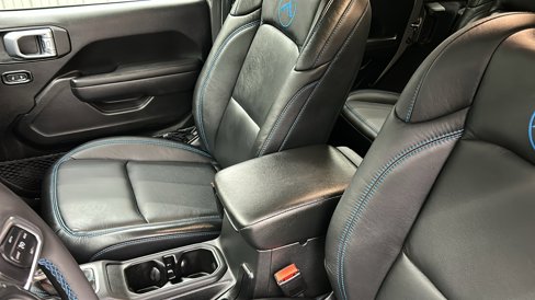 Used 2023 Jeep Wrangler Unlimited Rubicon 4xe image 27