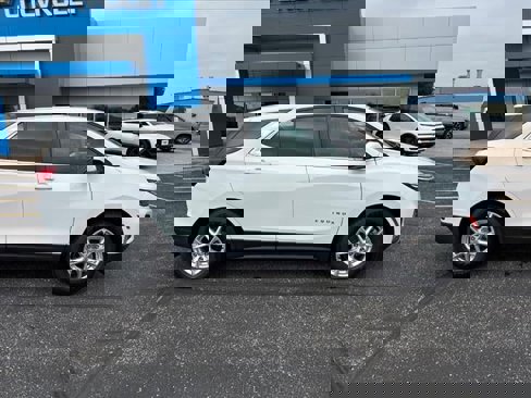 Certified 2022 Chevrolet Equinox LT image 2