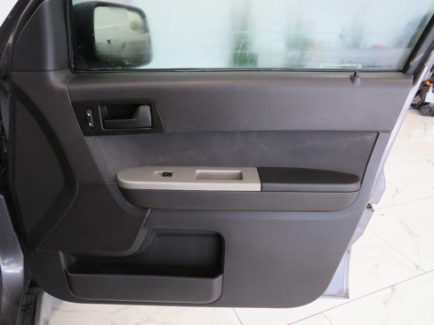 Used 2011 Ford Escape XLT w/ 202A Rapid Spec Order Code image 21