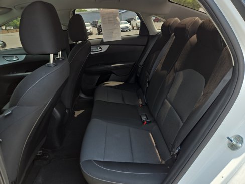 Used 2023 Kia Forte LXS image 12