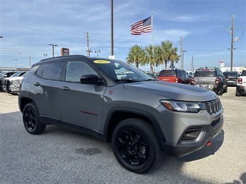 Used 2023 Jeep Compass Trailhawk image 14