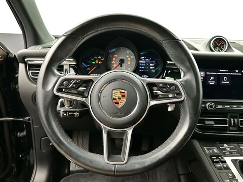 Certified 2021 Porsche Macan S image 8