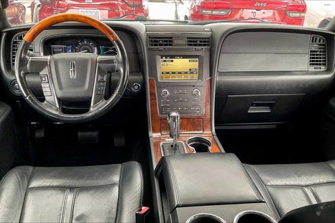 Used 2016 Lincoln Navigator L Select image 15