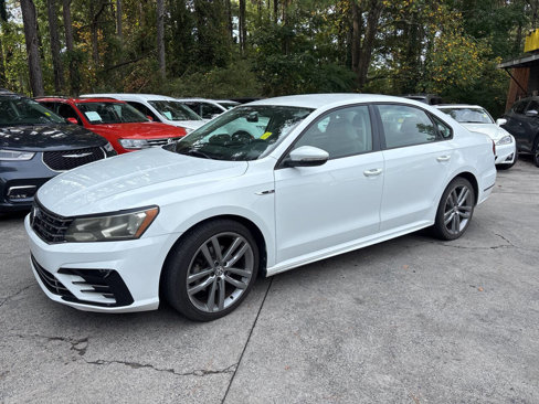 Used 2018 Volkswagen Passat 2.0T R-Line image 2