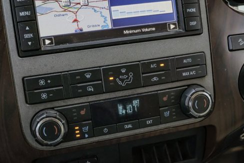 Used 2011 Ford F250 Lariat w/ Lariat Interior Pkg image 34