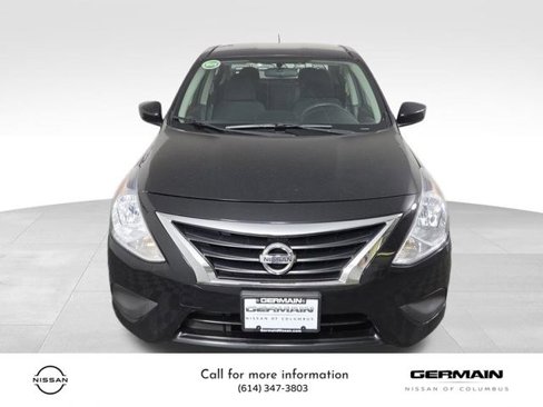 Used 2016 Nissan Versa SV image 2